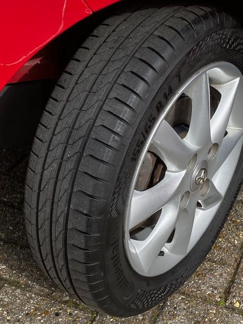 TOYOTA AYGO SPORT APK 12-04-2027