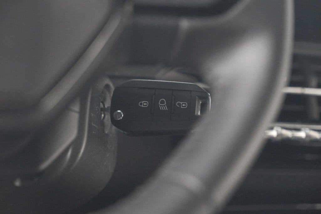 Peugeot 2008 hybrid 136 e-dcs6 allure | 360 camera | adaptieve cruise contr