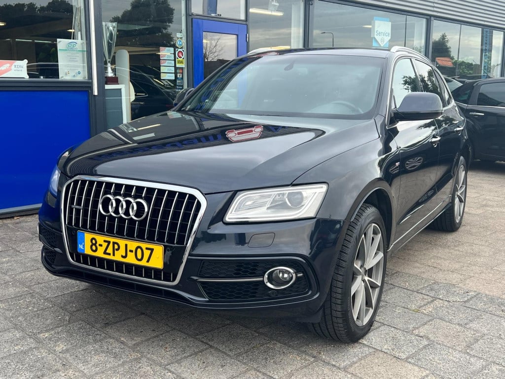 Audi Q5 2.0 tfsi quattro s edition, panoramadak, trekhaak enz...