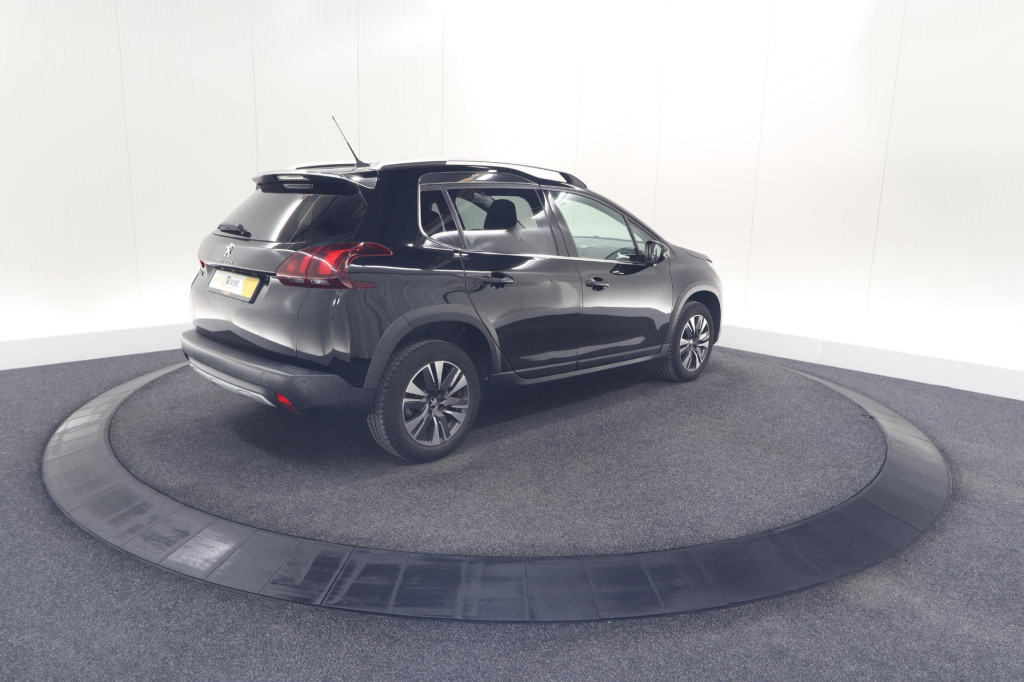 Peugeot 2008 puretech 110 allure | panoramadak | navigatie | camera | parke
