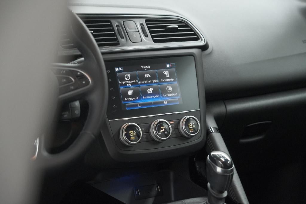 Renault Kadjar 1.3 tce 140 zen | trekhaak | apple carplay | navigatie | par