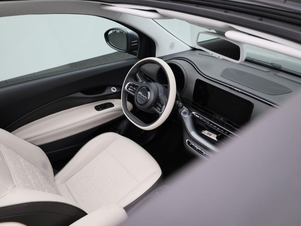Fiat 500e c la prima 42 kwh
