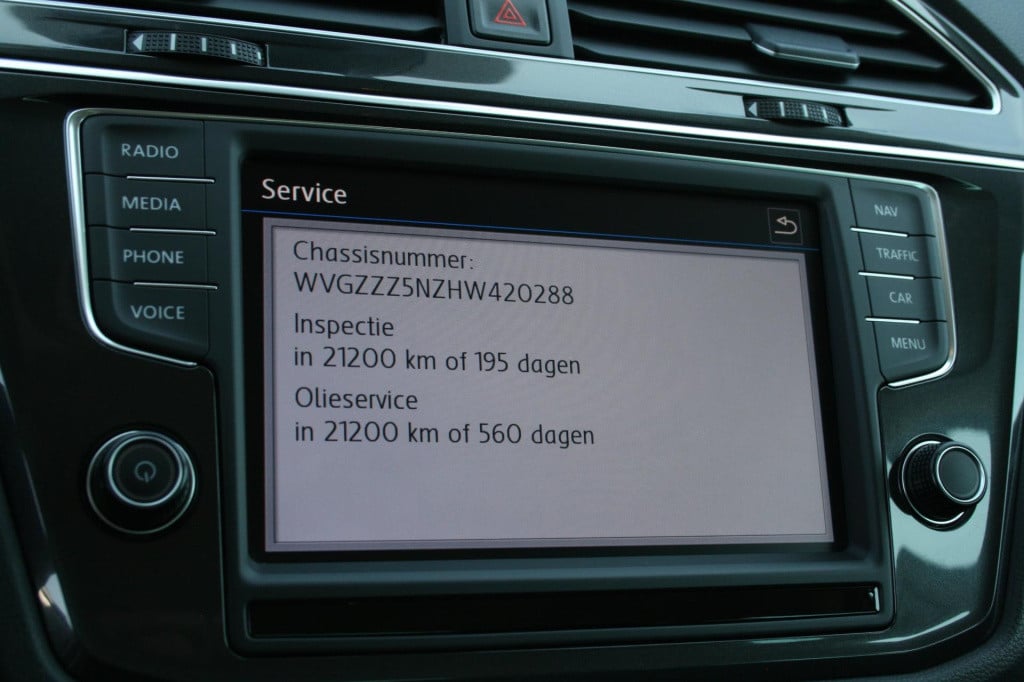Volkswagen Tiguan 1.4 tsi r-line / connected series