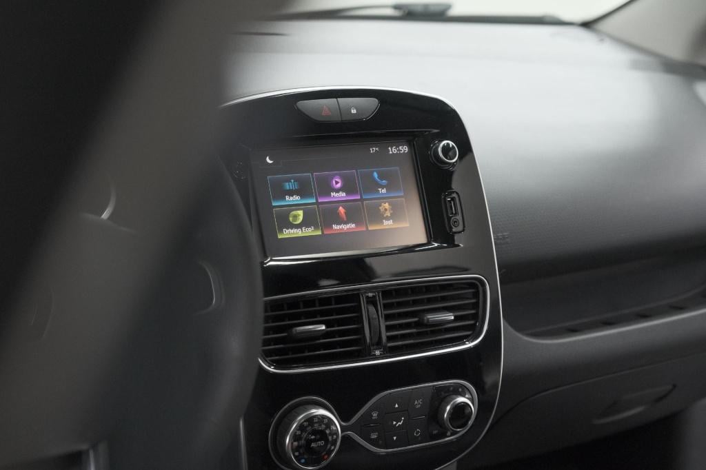Renault Clio tce 90 zen | navigatie | parkeersensoren | climate control