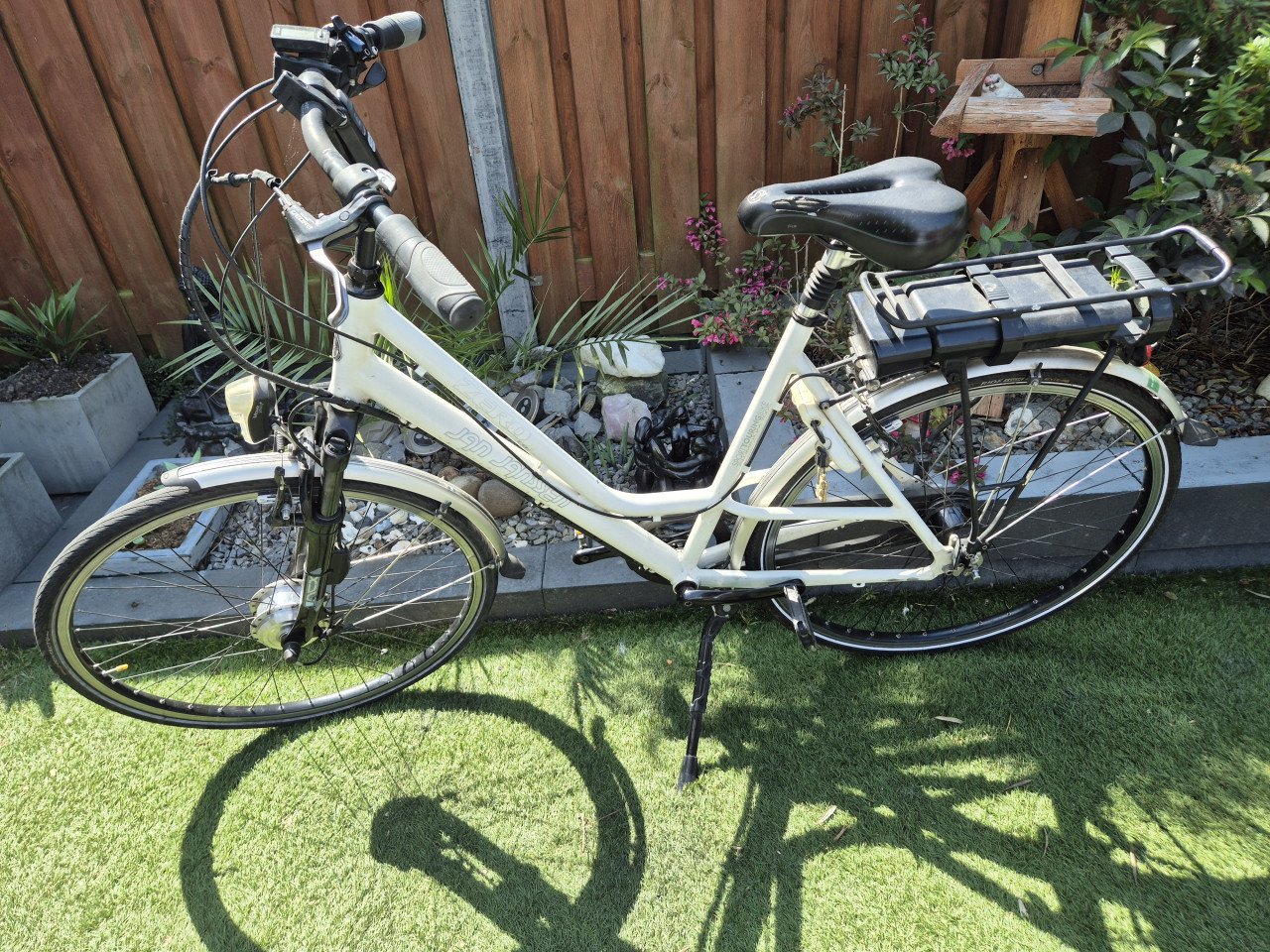 Leuke jonge damesfiets 28inch | bezorgen mogelijk.