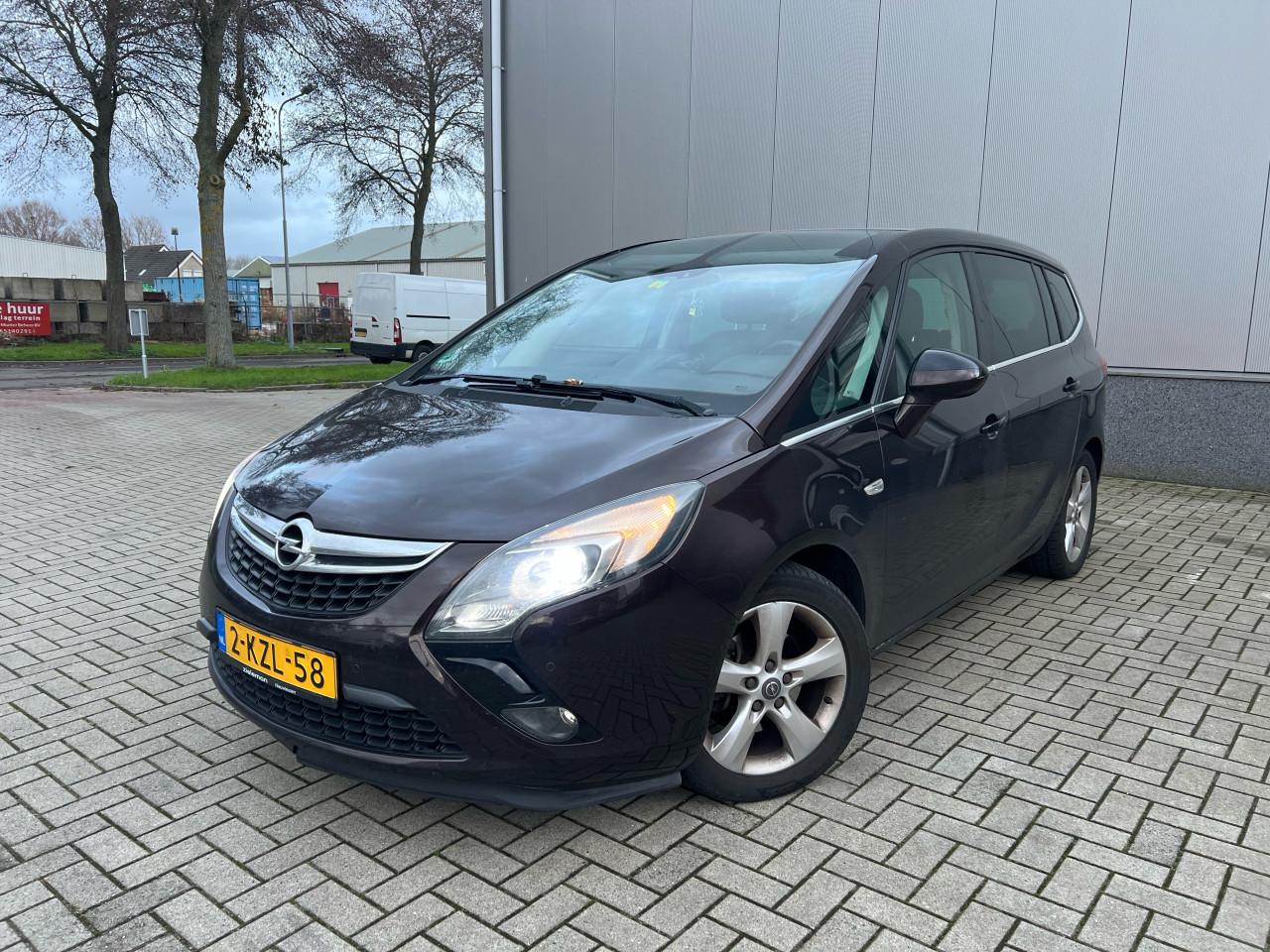 Opel Zafira Tourer 1.6CDTI Cosmo 7zitter