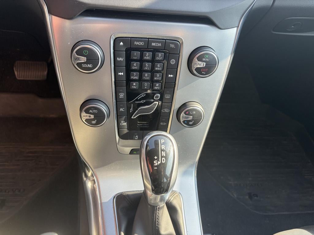 Volvo V40 cross country 1.5 t3 nordic+