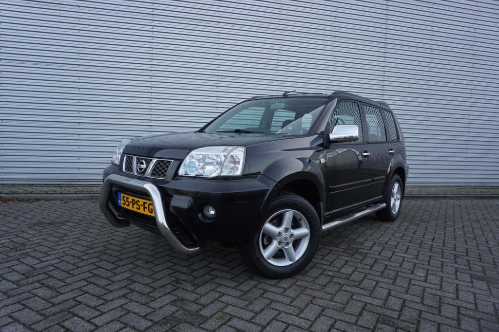Nissan X-Trail 2.5 sport outdoor airco / navi / cruise / stoelverw. / pano