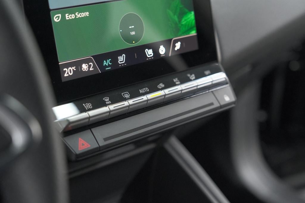 Renault Captur mild hybrid 160 edc techno | pack winter | camera | adaptiev