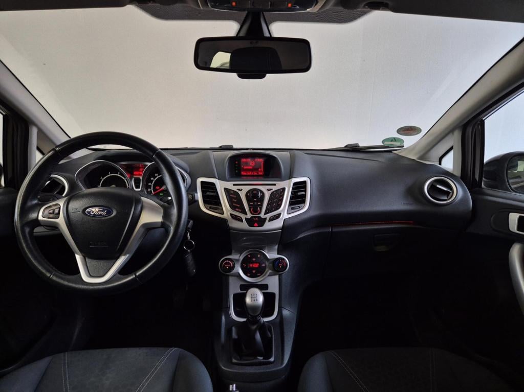 Ford Fiesta 1.25 titanium / distributieriem vervangen / koppeling vervangen