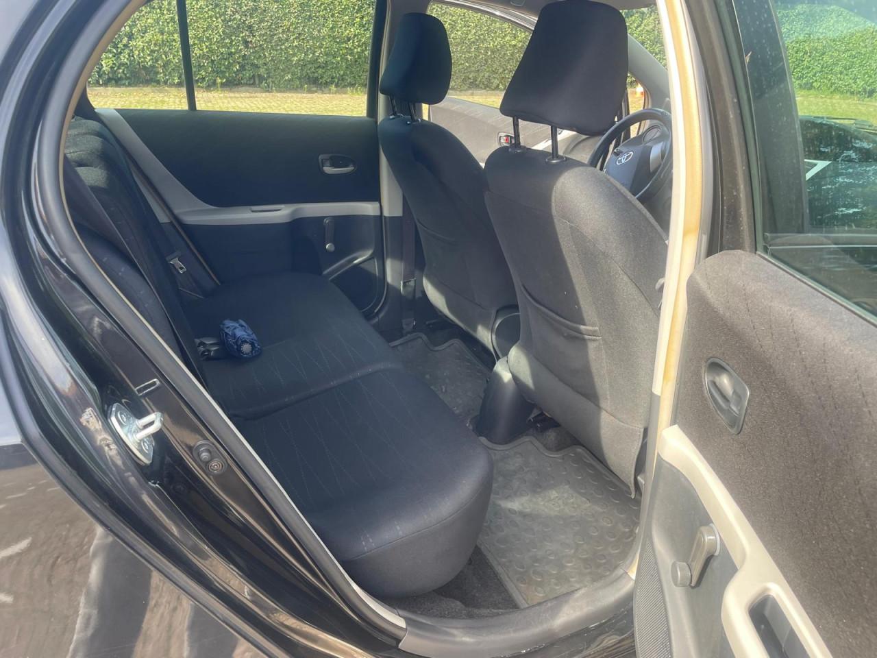 Toyota Yaris 1.0 vvti SOL
