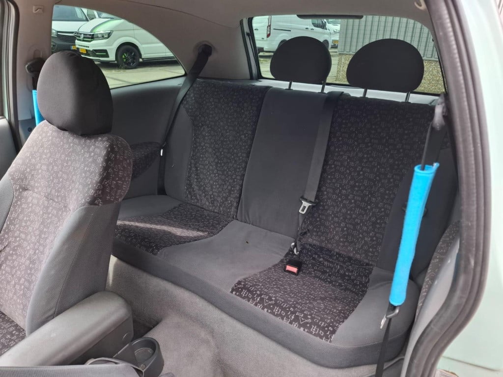 Opel Corsa 1.4-16v elegance | airco | 3-drs | nap | inruilkoopje!