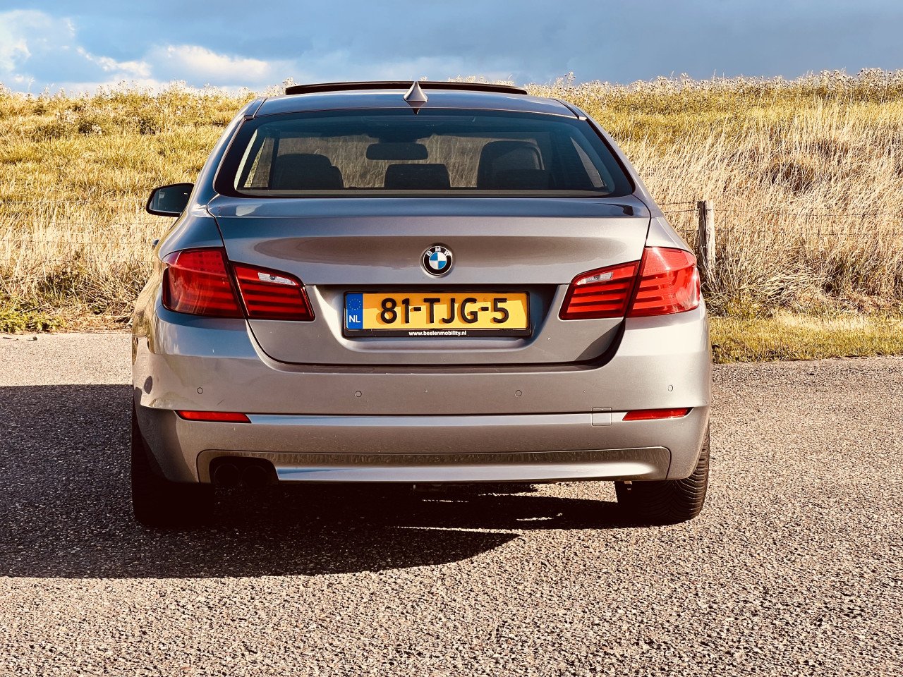 BMW 5-serie 523i High Executive Schuifdak/Leder