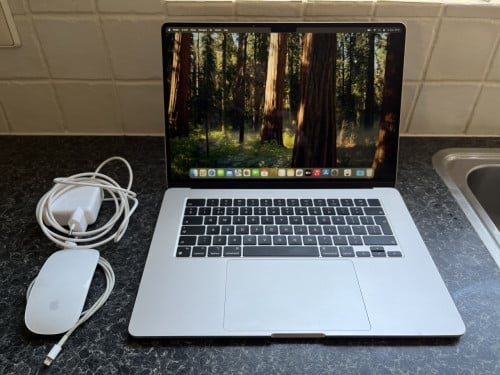 MacBook Air M2 (2023) 15inch 16Gb/512Gb 70W MagSafe adapter Magic Mouse