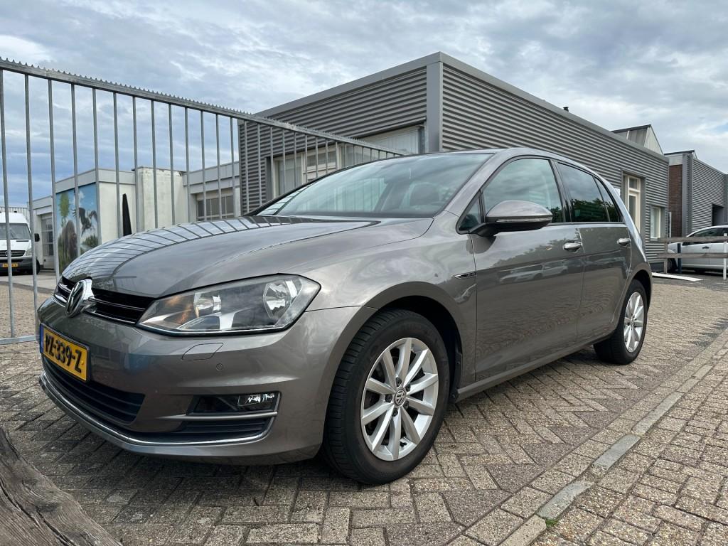 Volkswagen Golf 1.2 tsi lounge trekhaak parkeersensoren elect. inklapbare s