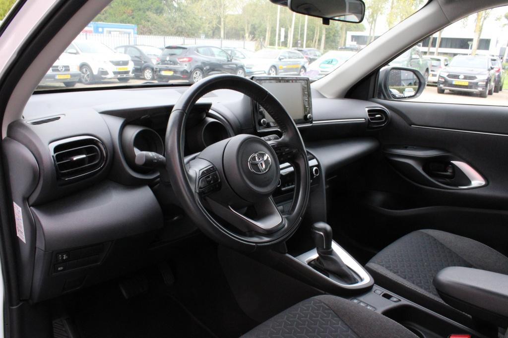 Toyota Yaris Cross 1.5 hybrid business