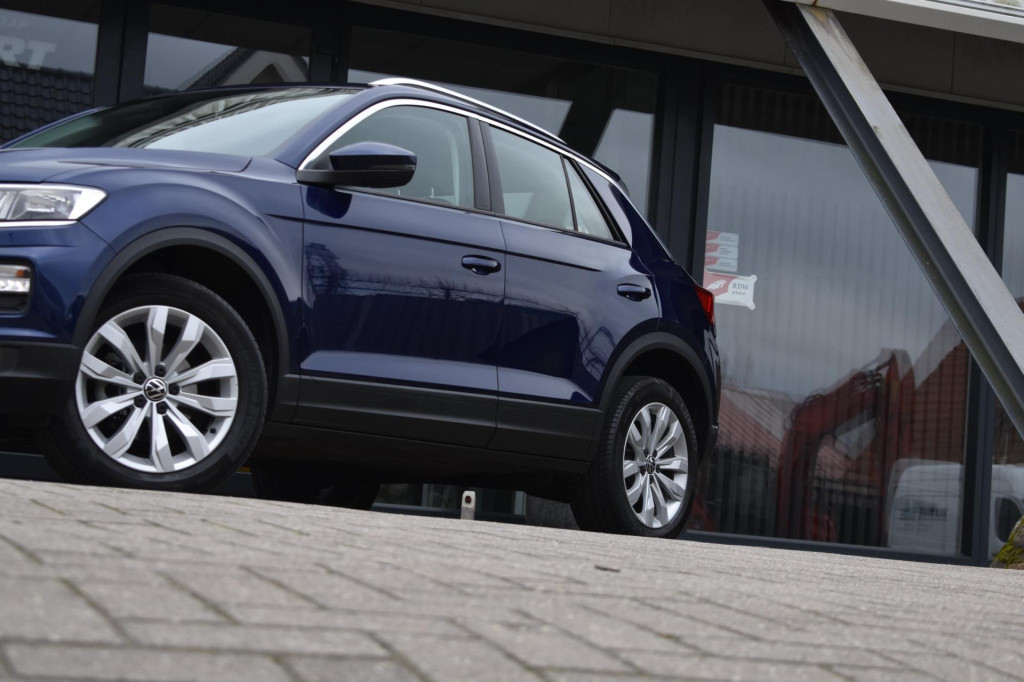 Volkswagen T-roc 1.0 tsi style | apple carplay | navigatie | adaptieve crui