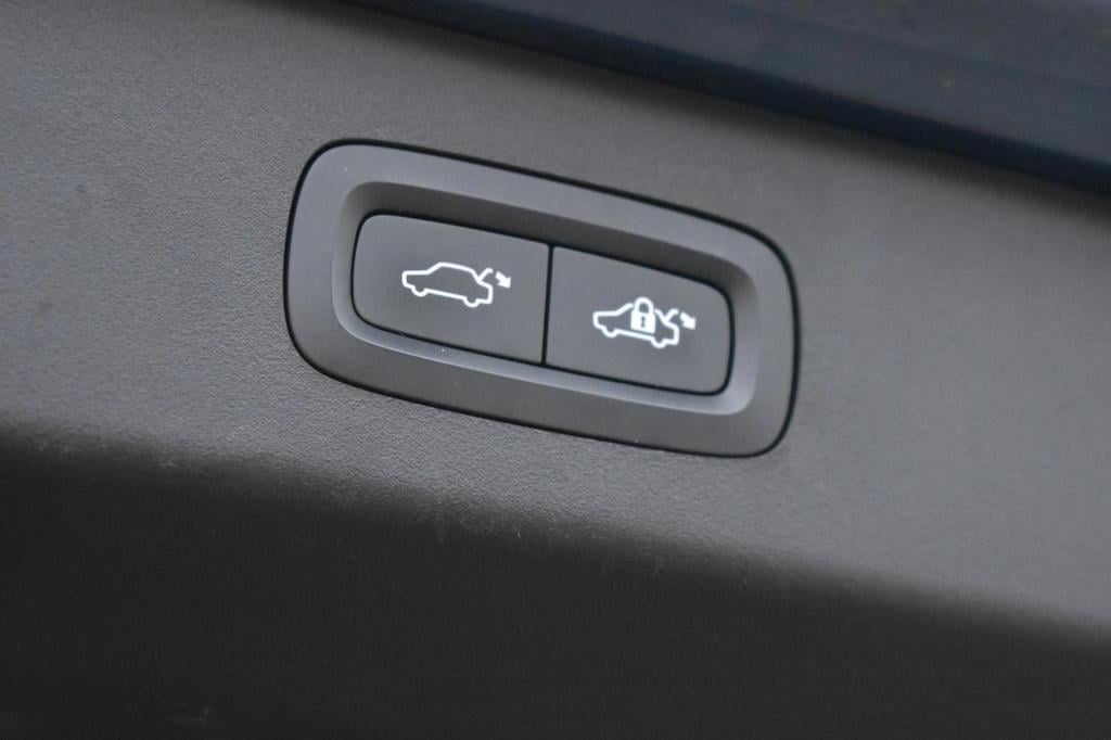 Lynk & Co 01 1.5 | trekhaak | infinity | soh 94% | pano | nap | dealer onde