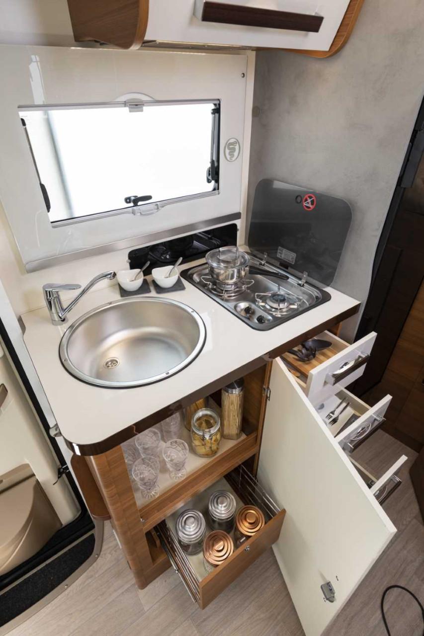 Elnagh Baron 531 - 2022 - complete halfintegraal van slechts 5,99 meter