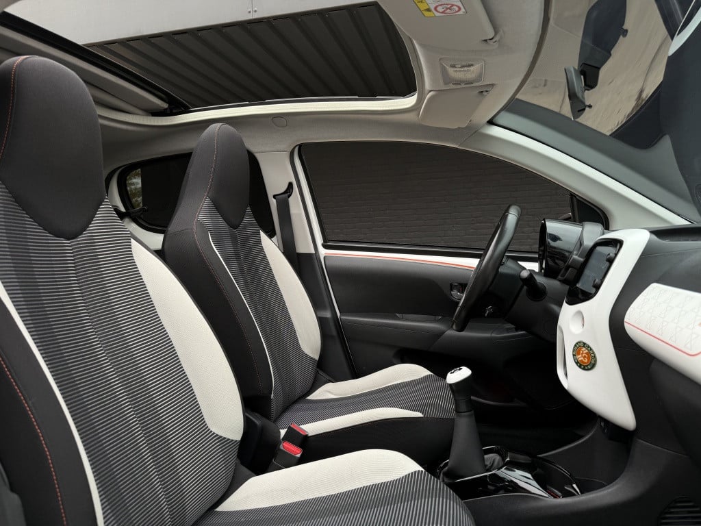 Peugeot 108 1.2 puretech // rolland garros // luxe uitvoering //