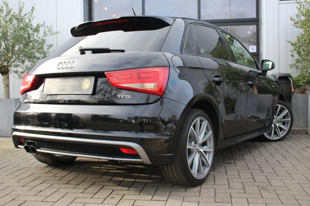 Audi A1 Sportback 1.4 tfsi s-line - stoelverwarming - parkeersensoren - 17 