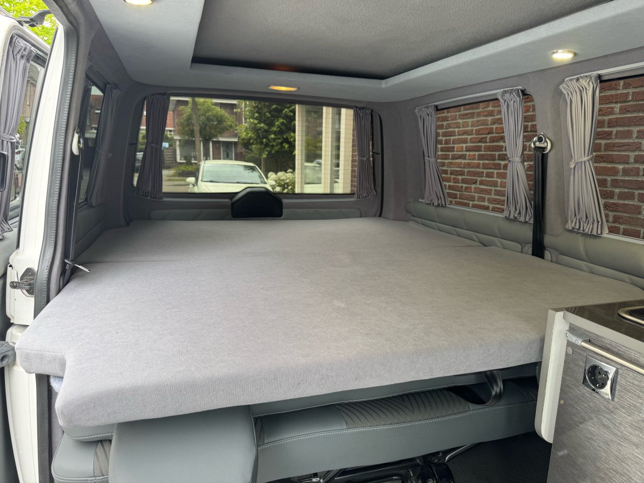 Kampeerbus Volkswagen Transporter 5.1 Navi/Clima/Cruise/Leer