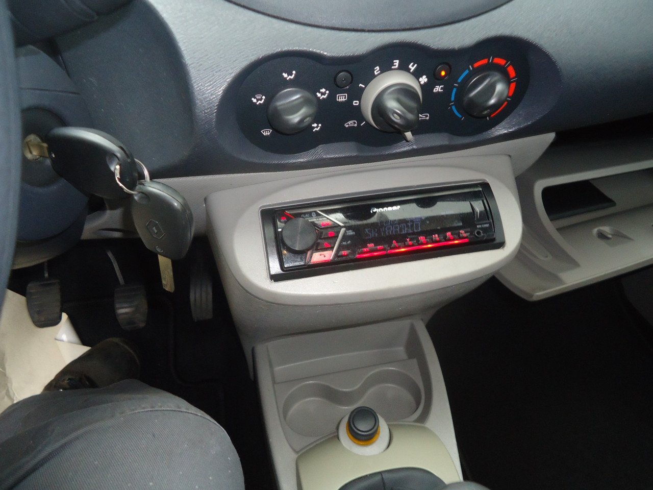 RENAULT TWINGO 12 3DRS AUTHENTIQUE