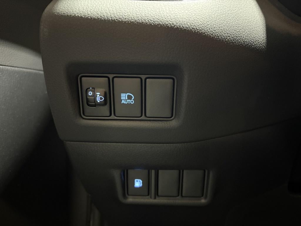 Toyota C-hr 1.8 hybrid dynamic | navi | camera | trekhaak |