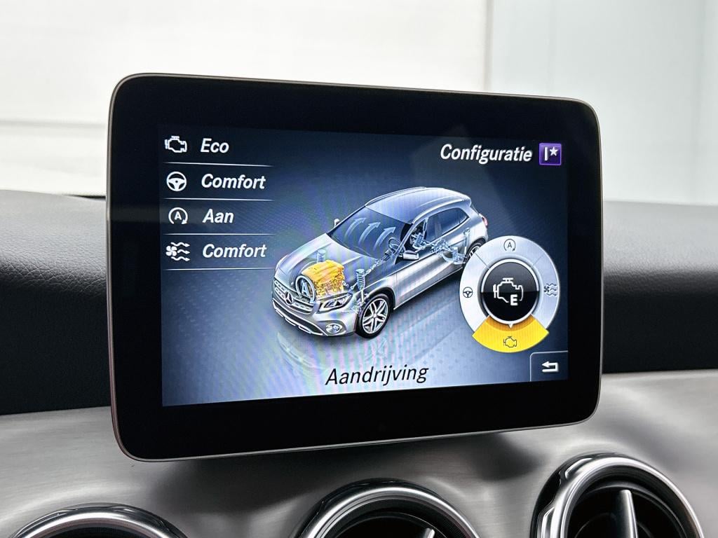 Mercedes-Benz Gla-klasse 180 business solution amg | achteruitrijcamera | t