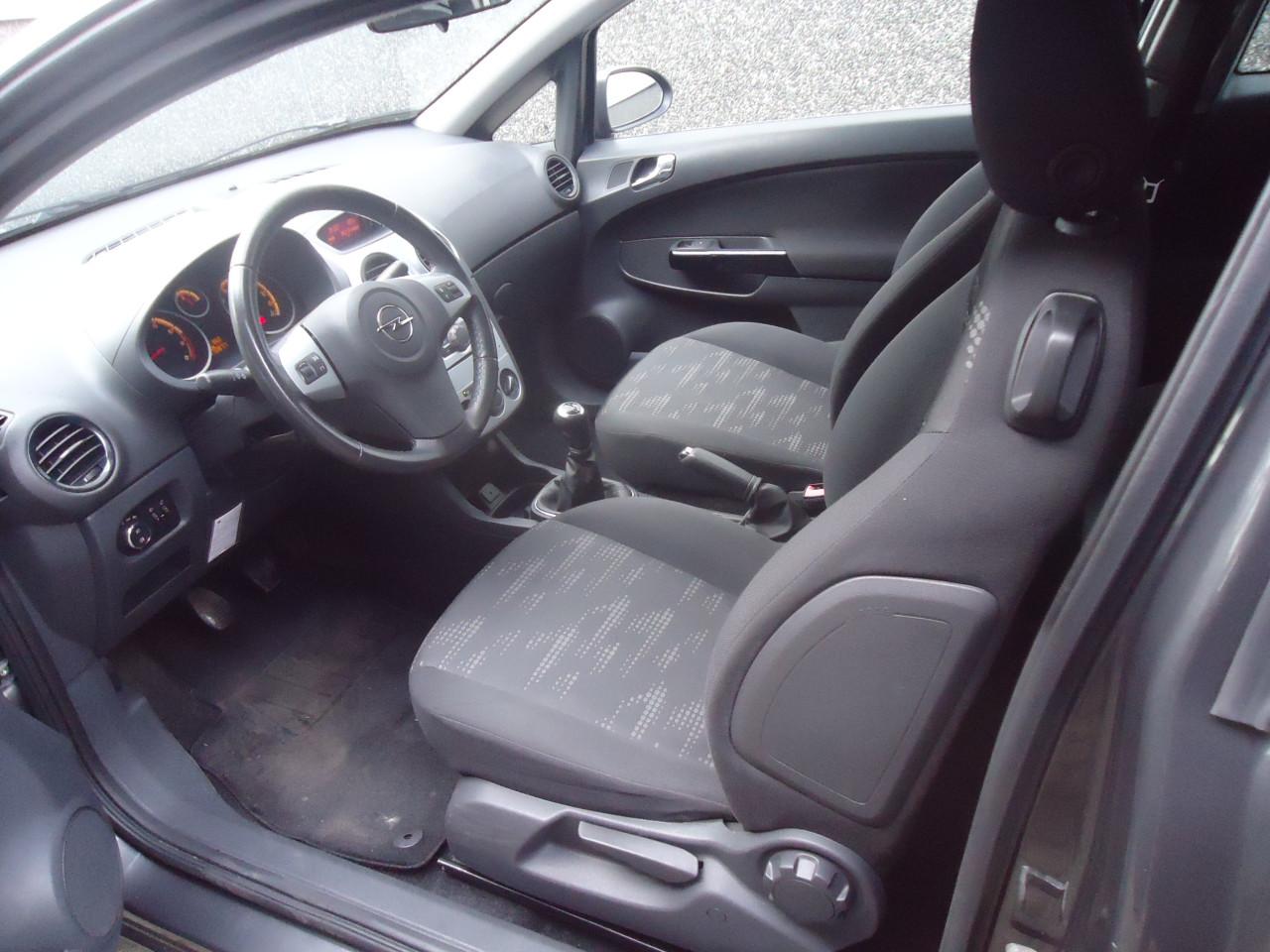 OPEL CORSA 12-16V 3DRS SELECTION