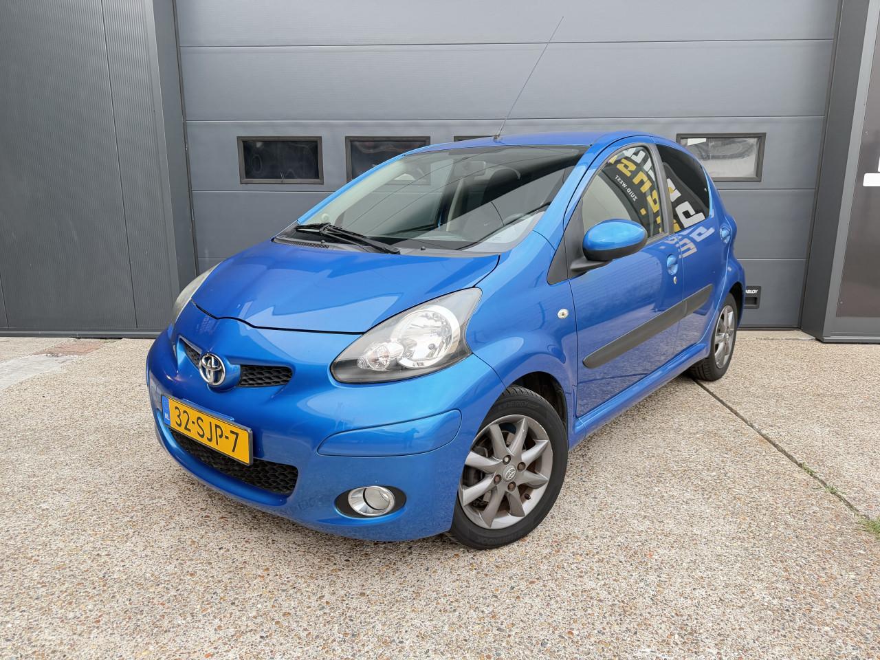 Toyota Aygo 1.0 12V Vvt-i 5DRS 2011 Blauw  Airco Apk Nap Navi