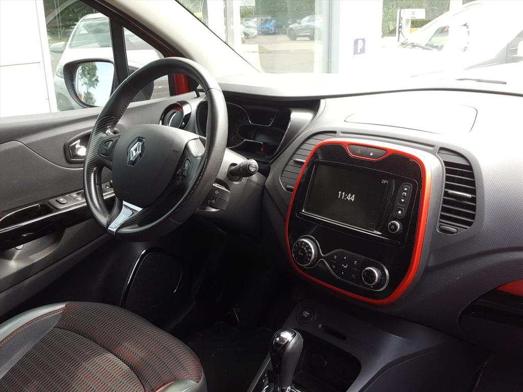 Renault Captur tce 120pk edc helly hansen | navigatie | trekhaak | bluetoot