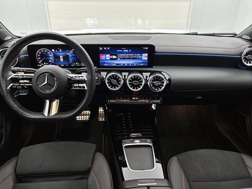 Mercedes-Benz Cla shooting brake 250 e star edition amg line | cruise contr