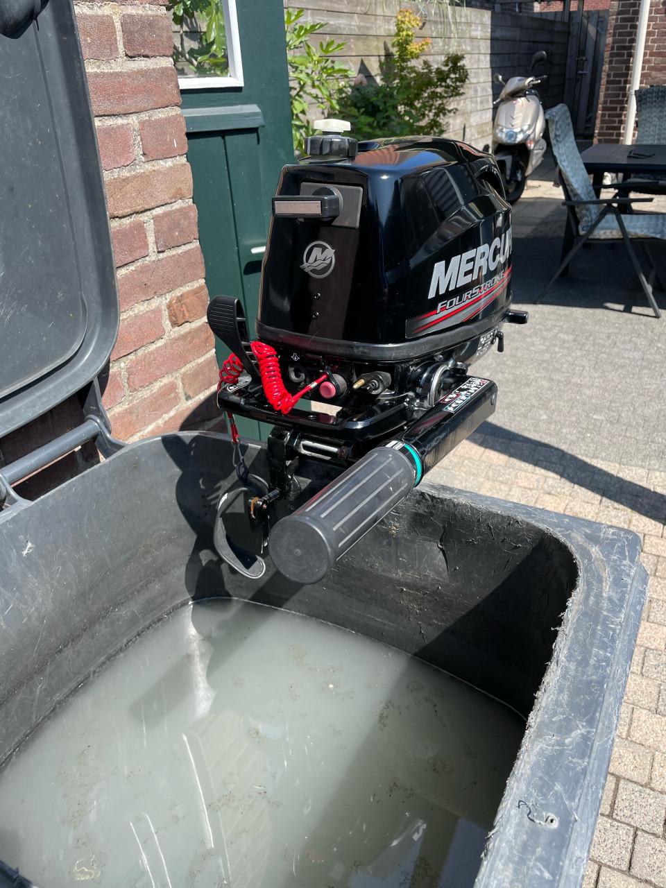 Suzuki 15 pk Mercury 6 pk