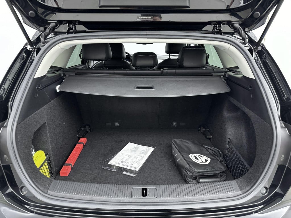 MG Mg5 electric luxury long range 61 kwh mg 5 long range luxury 61 kwh  | l