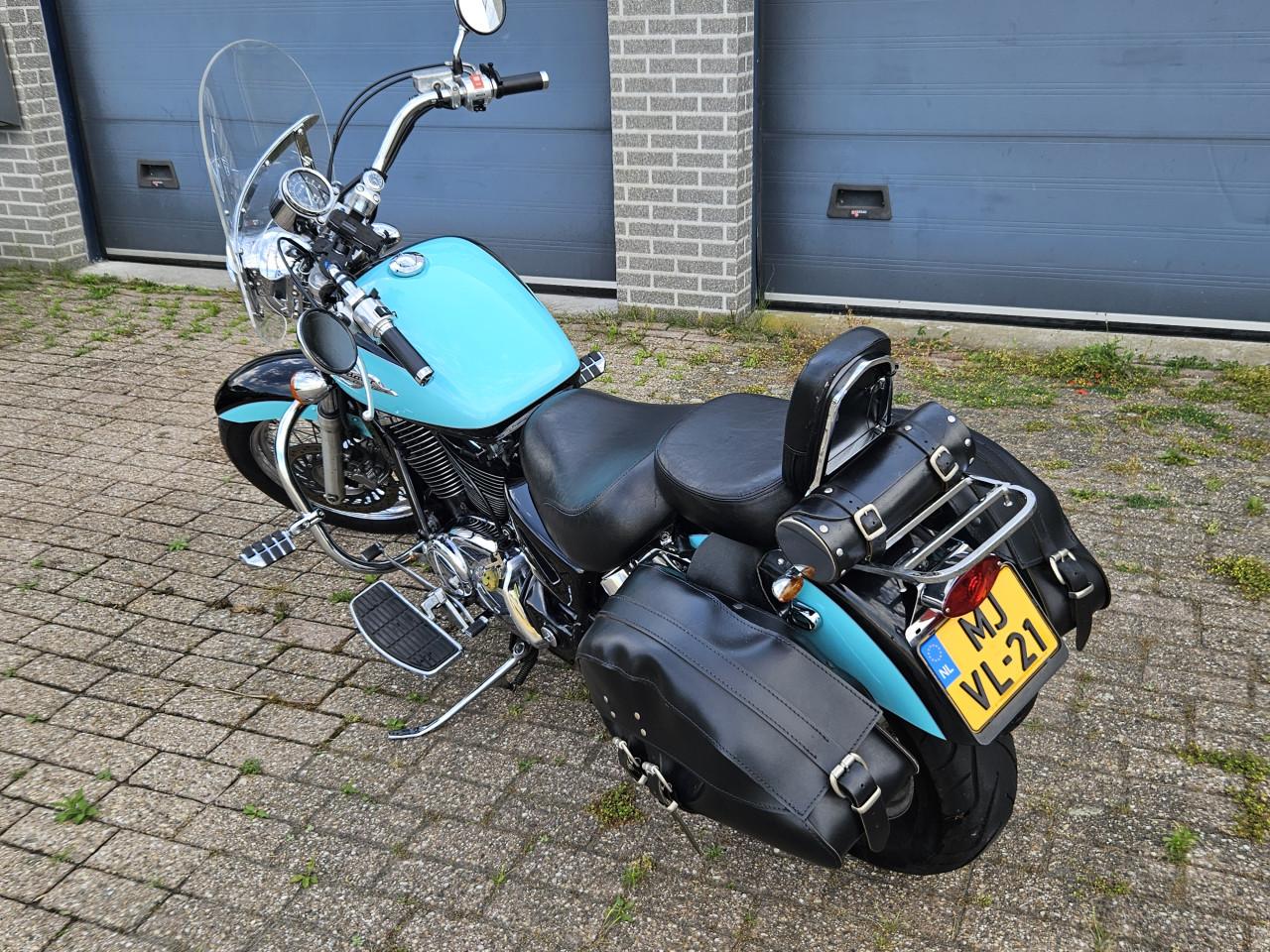 HONDA SHADOW 1100 American Classic Edition