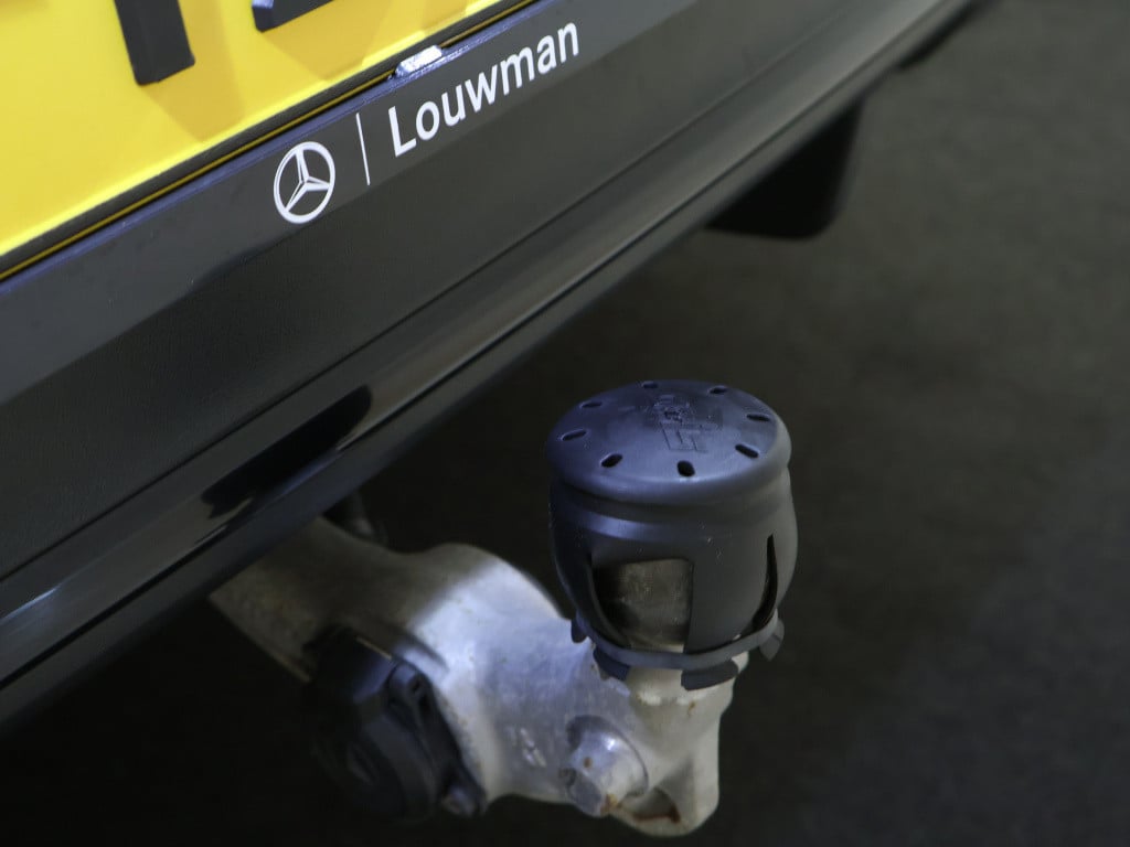 Mercedes-Benz Glc coupé 200 premium plus | shuifdak | trekhaak | burmester 
