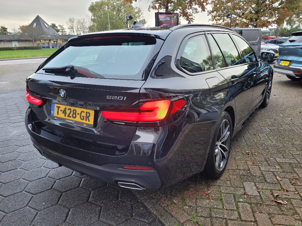 BMW 5 Serie touring 520i m-sport business edition plus - camera / trekhaak