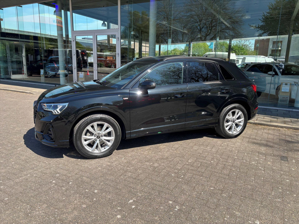 Audi Q3 35 tfsi s-line |trekhaak|pano dak|acc|elek a klep| rijklaar incl ga