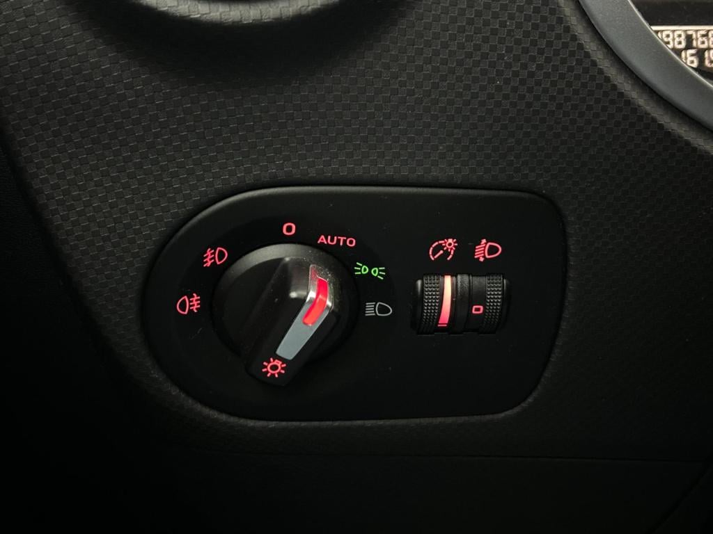 Seat Leon occasion 1.4 tsi businessline | zwart | tweedehands seat leon | c