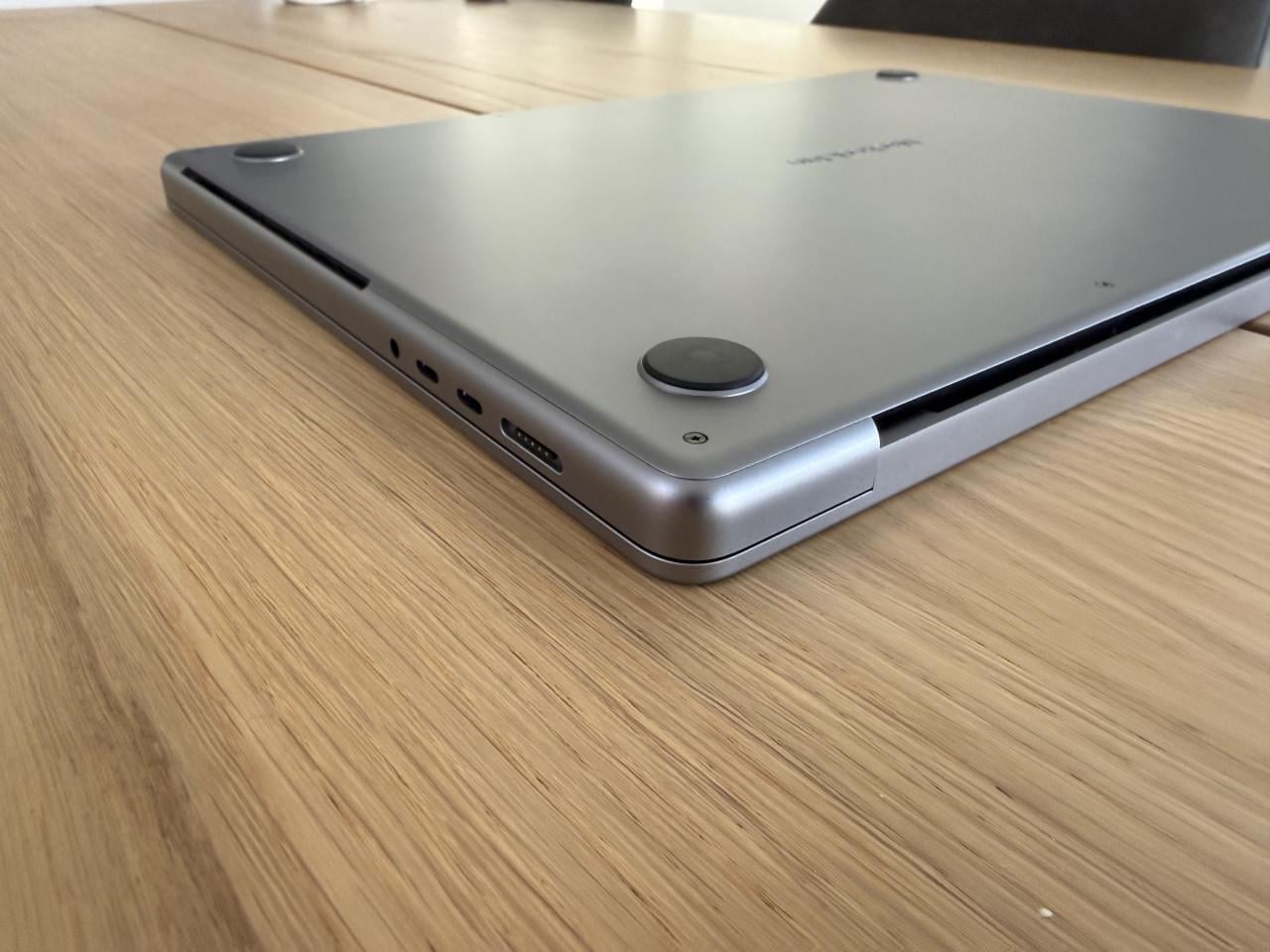 Macbook Pro 16” 16gb 512gb SSD