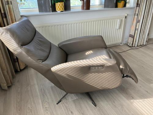 Leren relaxfauteuil taupe