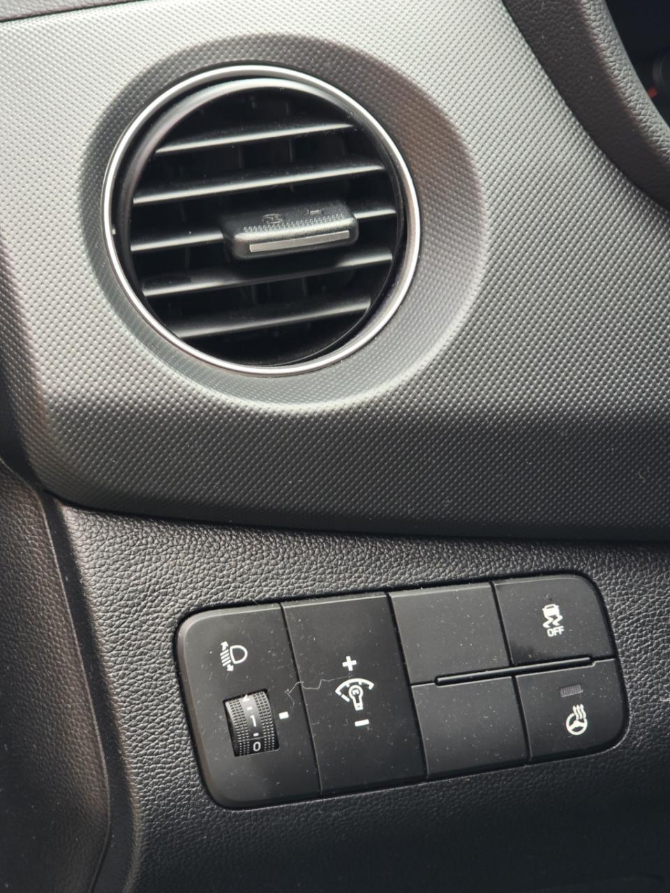 Hyundai I 10 1.0i premium stoel/stuur verwarming | airco | fietsendrager | 