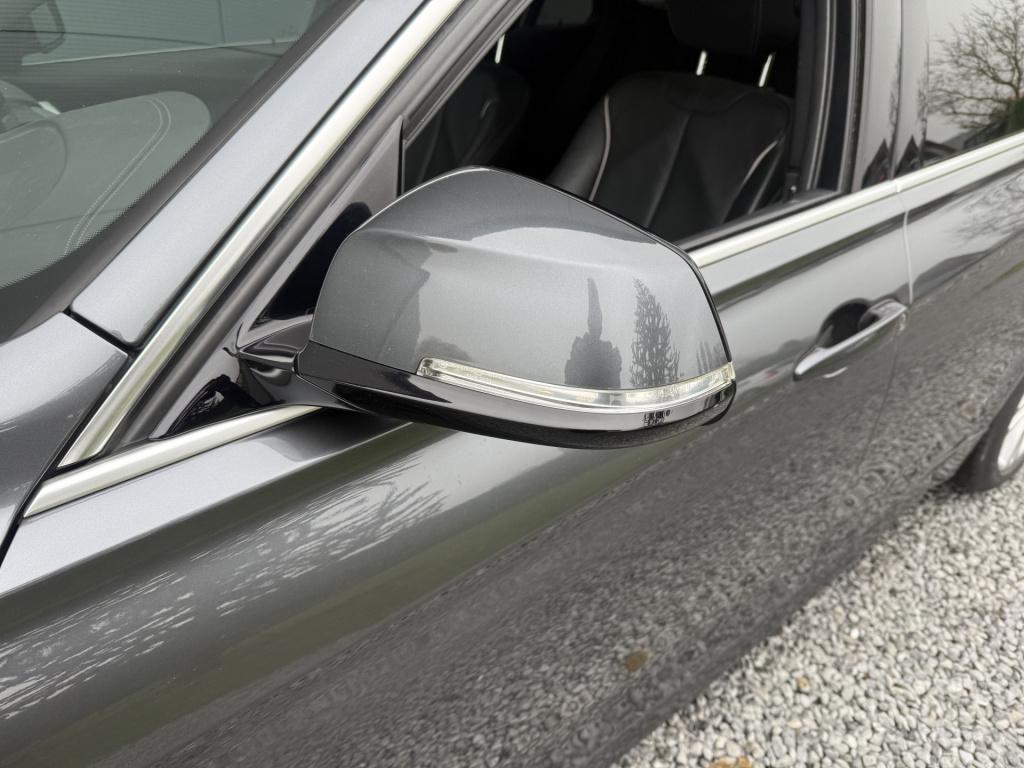 BMW 3-serie touring 318i automaat high executive m sport edition