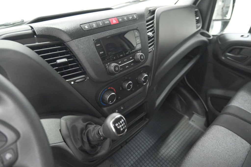 Iveco Daily 35s16v 2.3 410 h2 | direct leverbaar | complete betimmering laa