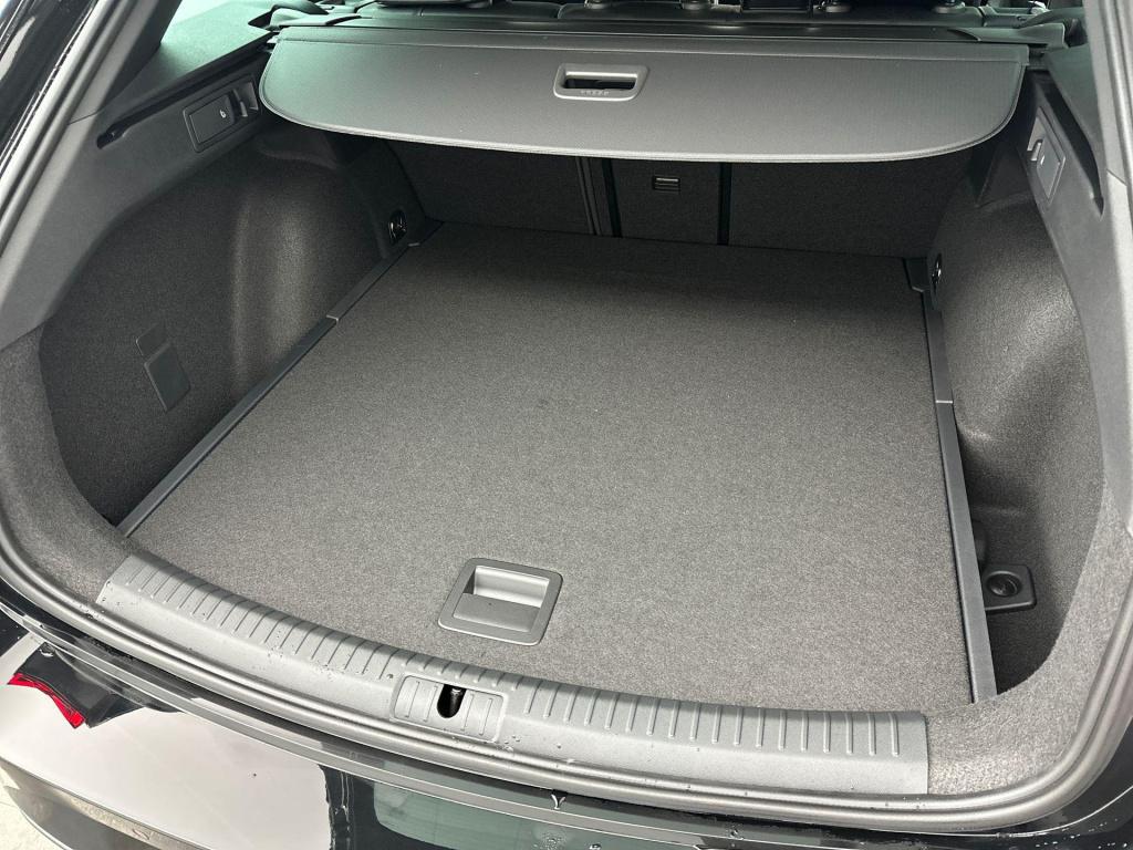 Seat Leon sportstourer fr 1.5 tsi business intense 116pk