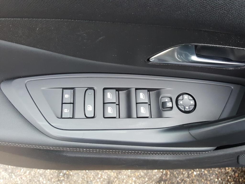 Peugeot 308 sw 1.2 130pk allure pack business 2d cockpit | apple carplay & 