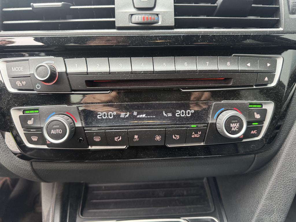 BMW 3-serie touring 318i automaat high executive m sport edition