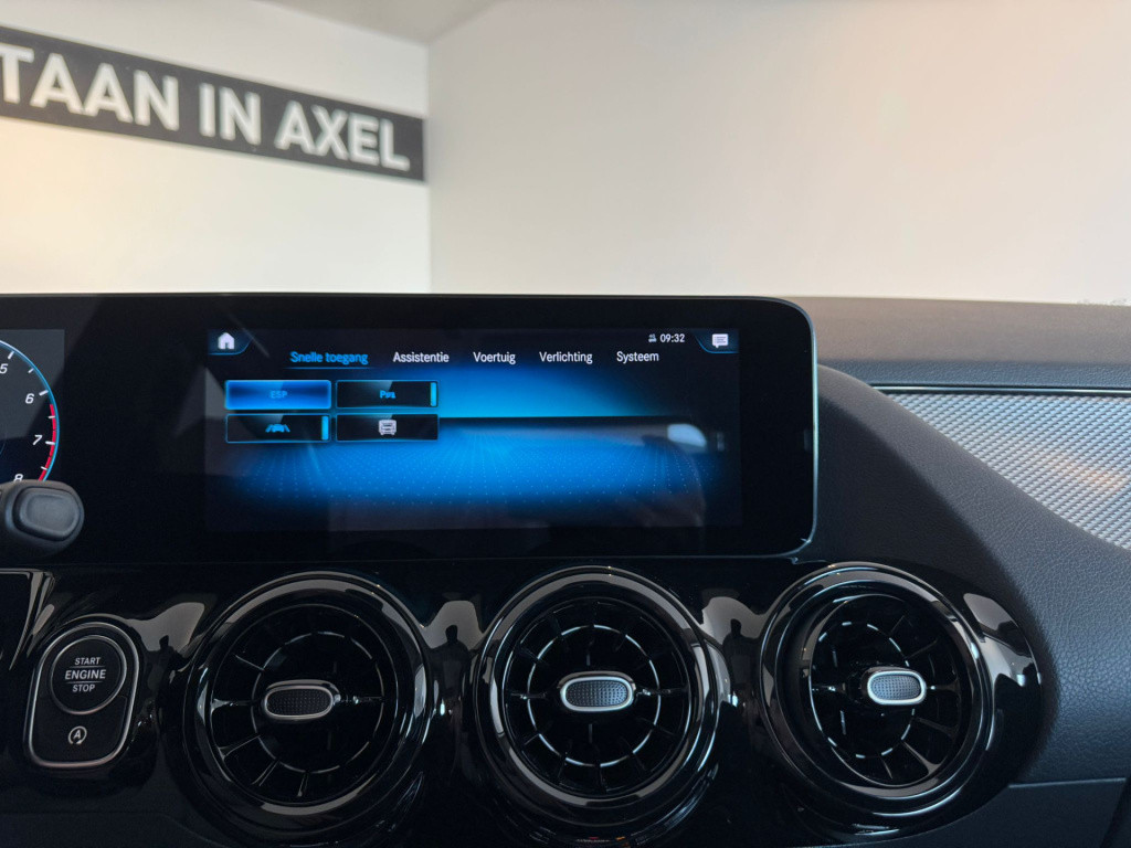 Mercedes-Benz Gla-klasse 180 business solution