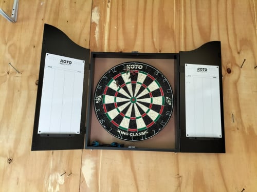 Dartbord zo goed als nieuw